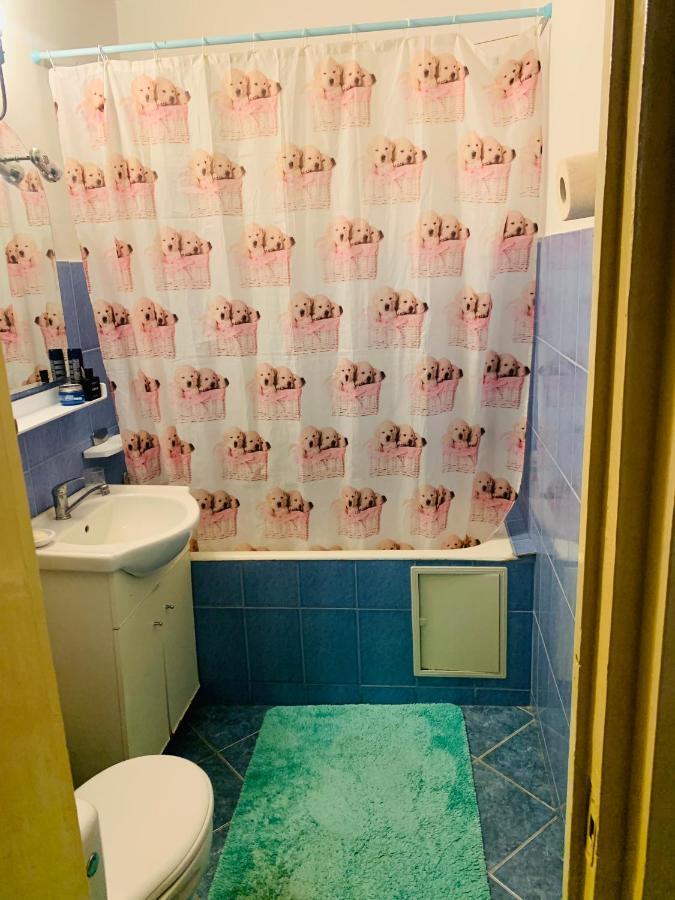 Apartment Яш Екстериор снимка